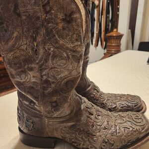 Intricately Designed Brown Cowboy Boots